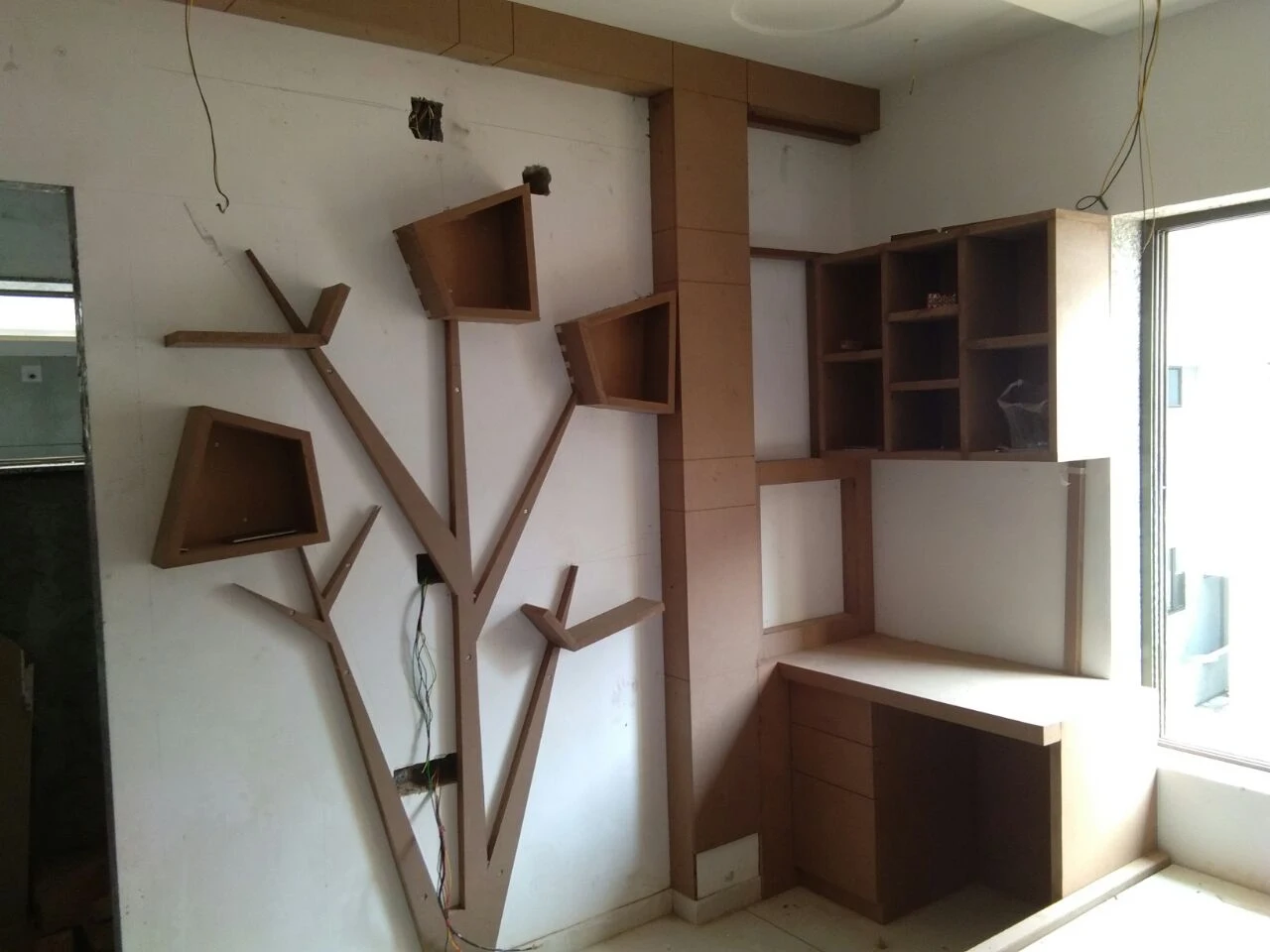 Decor and display unit